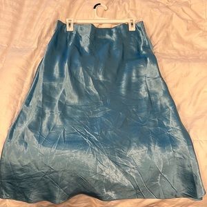 Aritzia babaton satin midi skirt